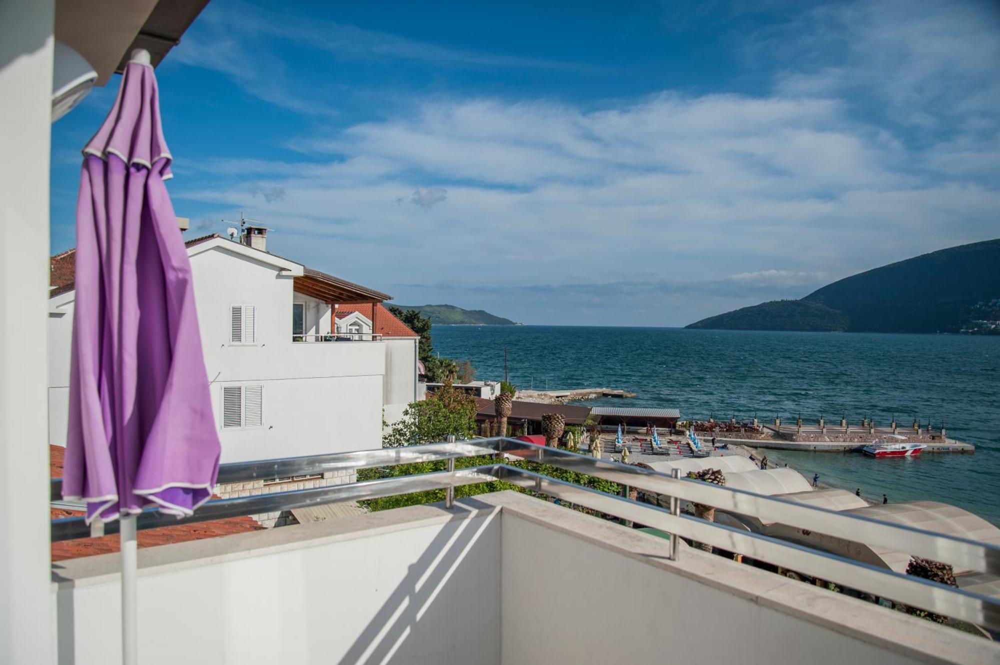 Apartments Mako Χέρτσεγκ Νόβι Εξωτερικό φωτογραφία