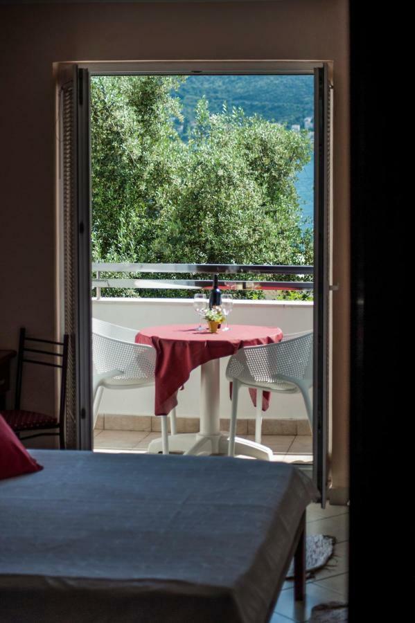 Apartments Mako Χέρτσεγκ Νόβι Εξωτερικό φωτογραφία